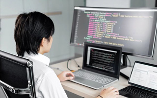开平 ,php声明和调用变量的符号是什么？